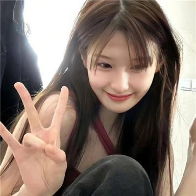 女跳水队员